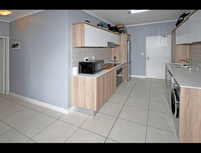 1 BEDROOM APARTMENT FOR SALE IN MODDERFONTEIN